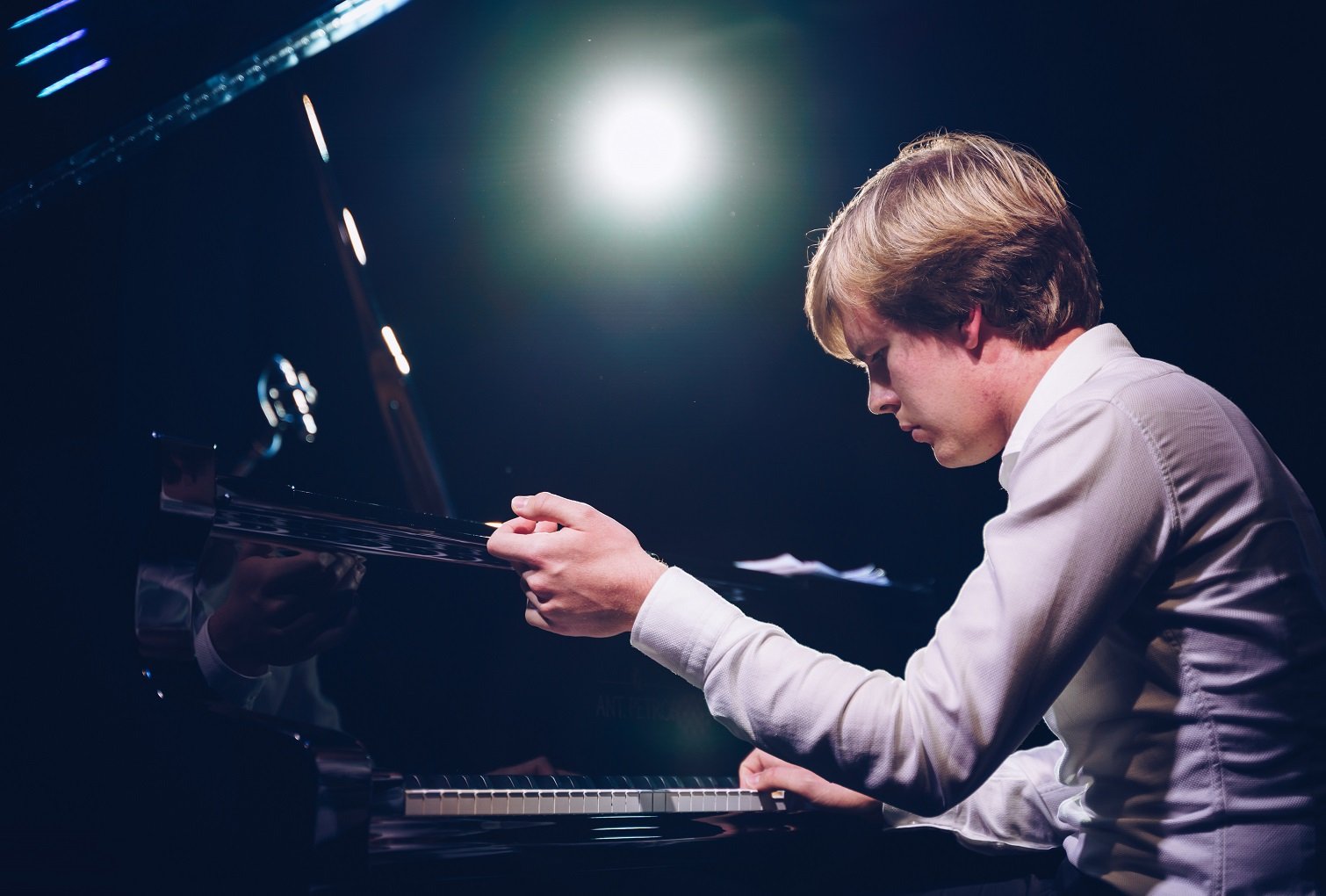 Matyáš Novák is the only Czech to reach the finals of the piano competition in Santander